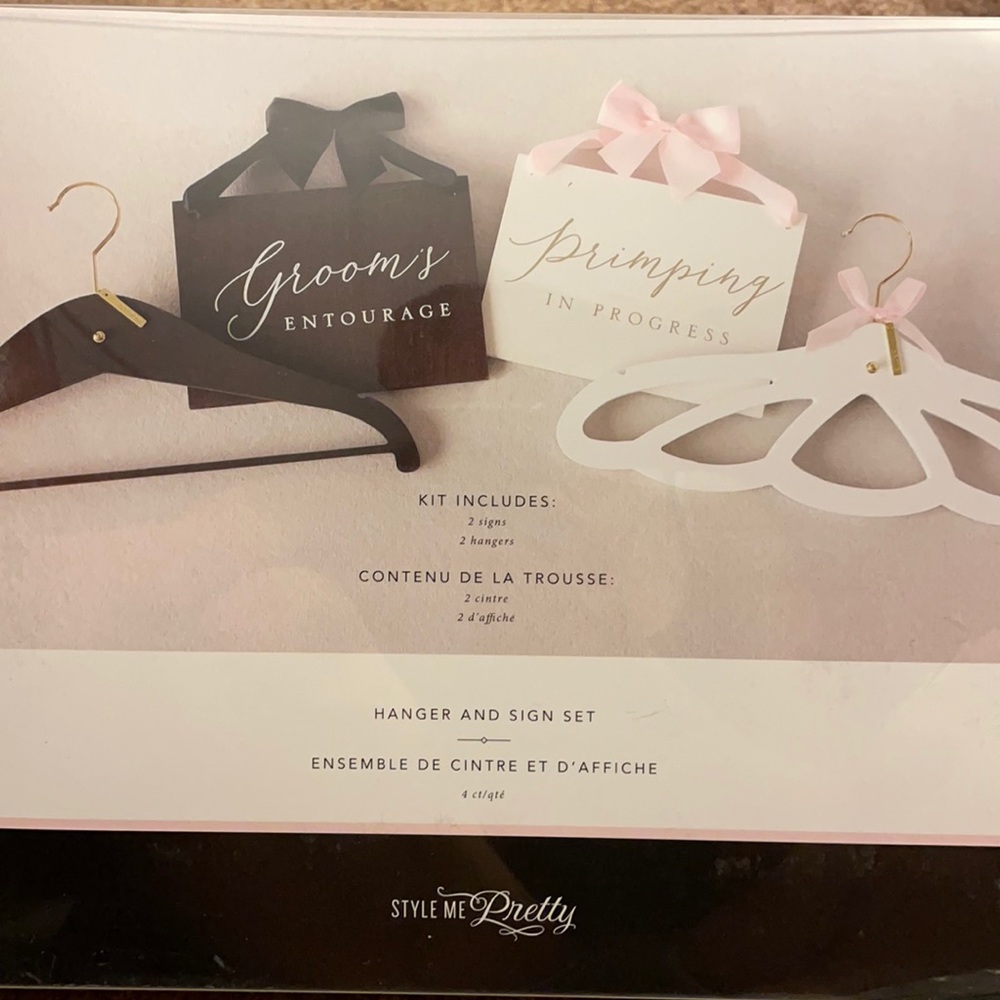 Wedding Hanger & Sign set